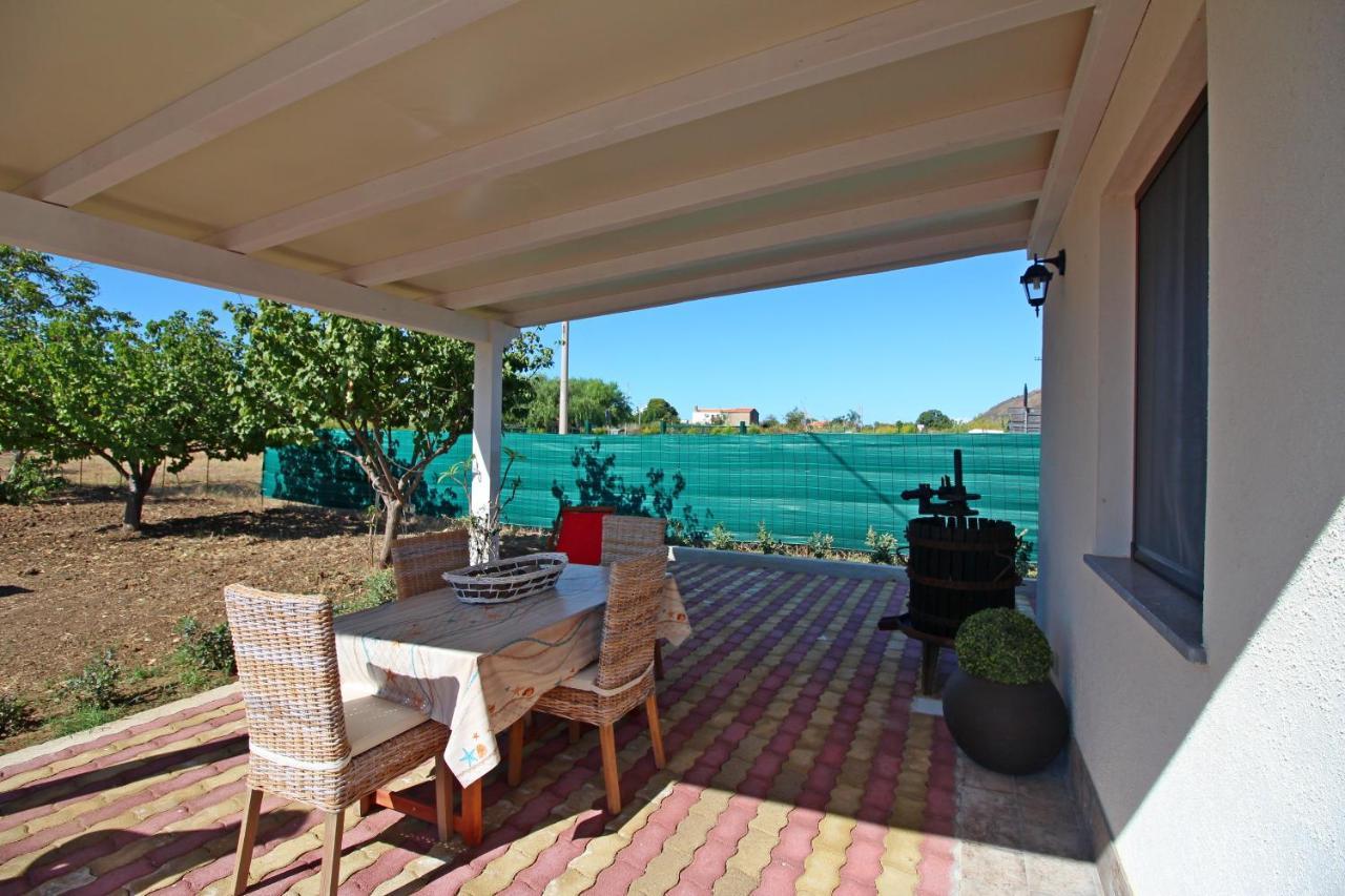 Villa Casa Tre Noci à Lascari Extérieur photo